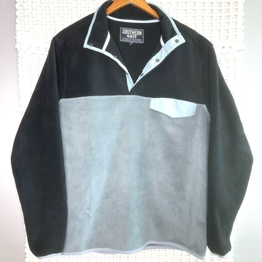Southern Grit Fleece Pullover NWOT